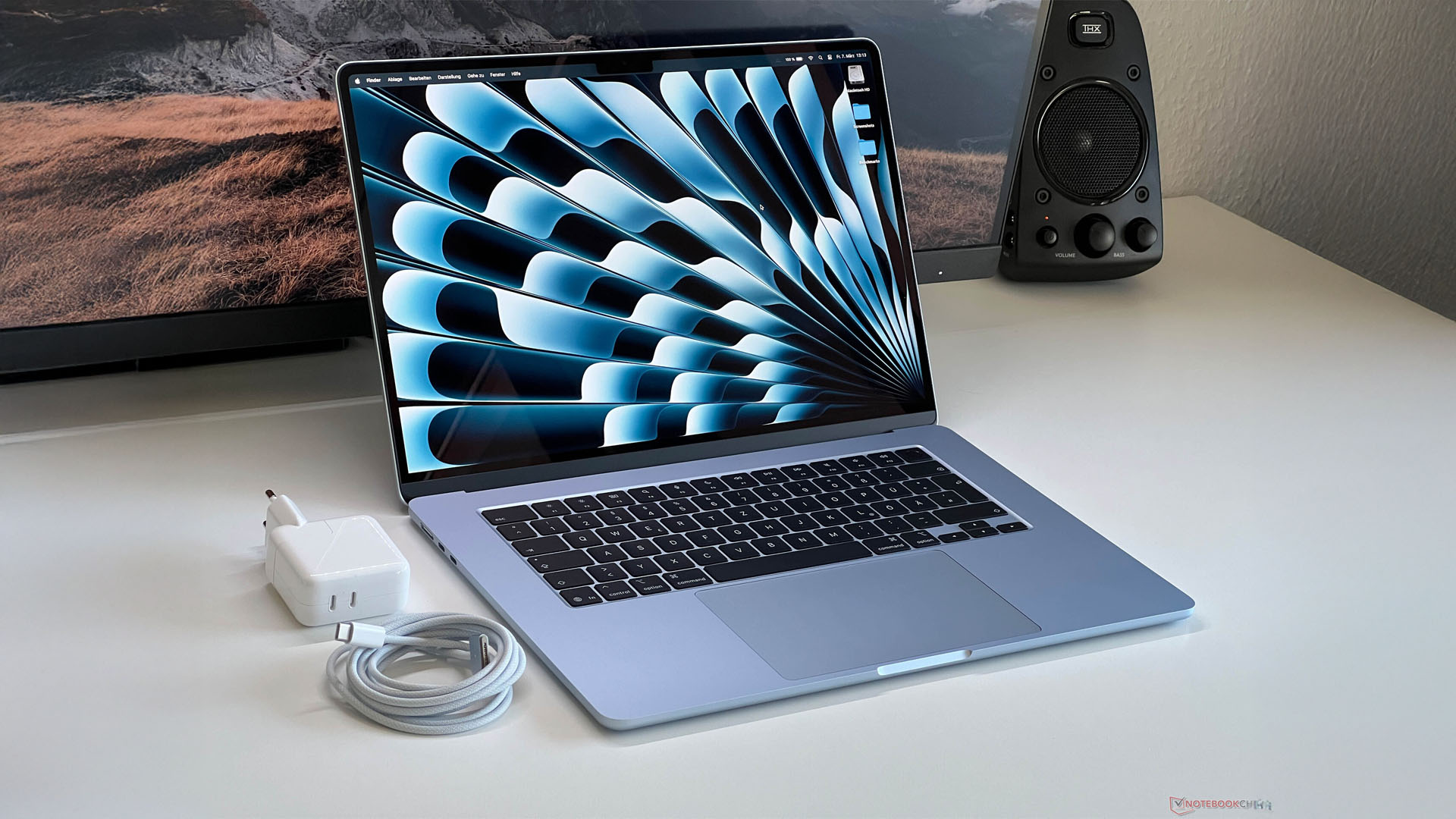 Tổng hợp đánh giá về MacBook Air M4: ngoài chip mới ra thì còn gì thú vị  không?